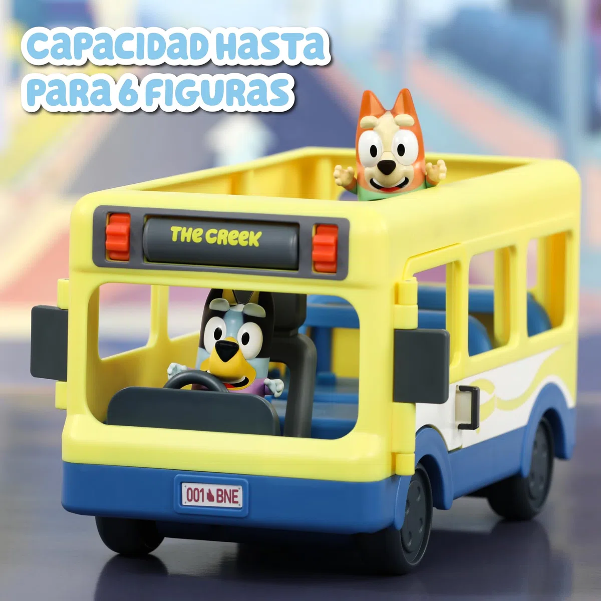 Bluey - School Bus, Bus pour Le Cole 2 Chiffres avec Bingo Personnages de la série de Dessins inantil, Affiche avec Destination de Route rotative, garçons et Filles + 3 Ans, Célèbre (BLY39010)