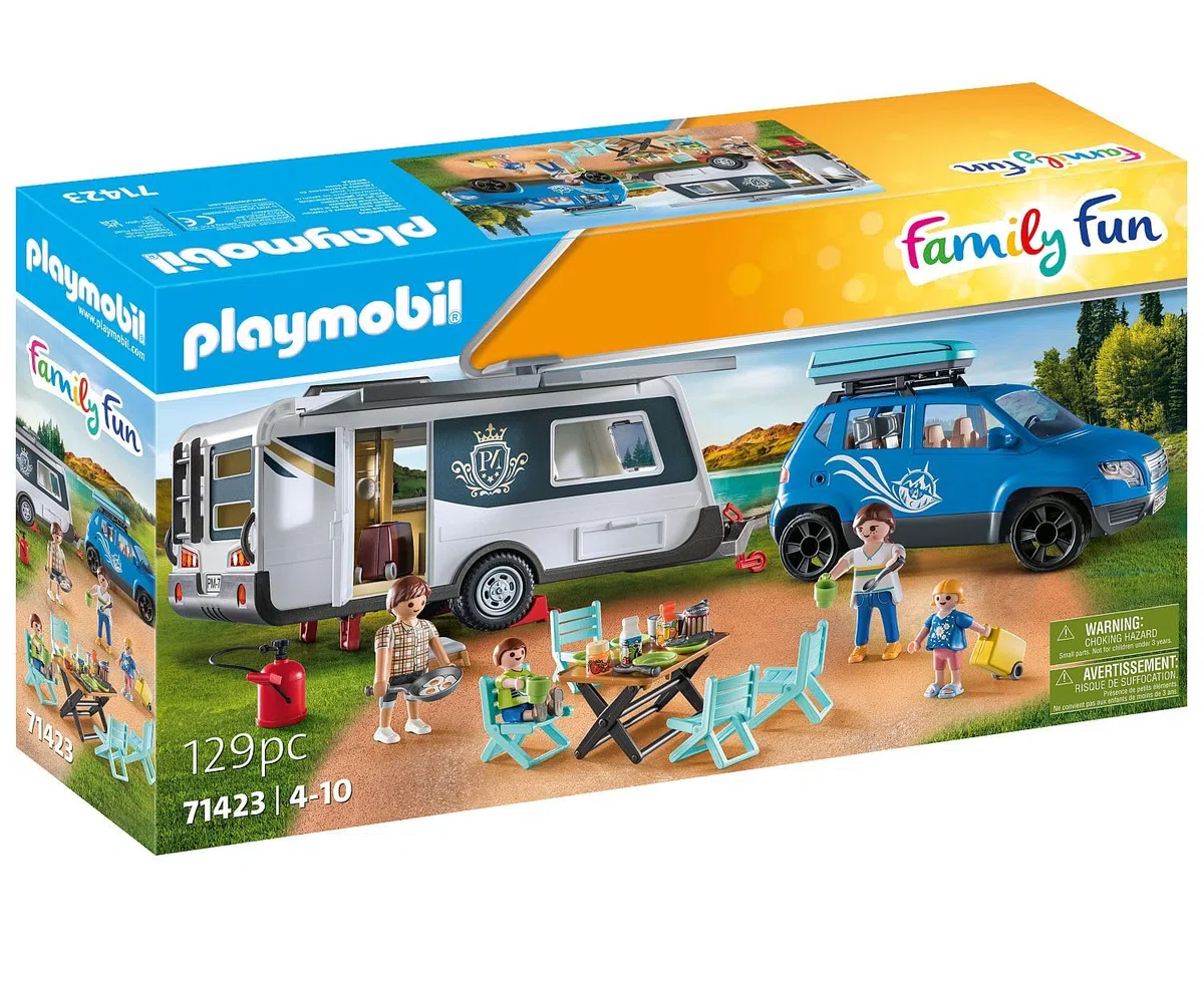 Playmobil 71423 Famille avec Voiture et Caravane - Family Fun - Camping en Nature en Famille - Comprend Quatre Personnages, Une Voiture décapotable avec Coffre Amovible et Une Caravane - Dès 4 Ans