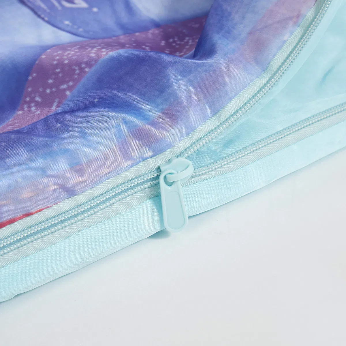 Idea Nuova Disney La Reine des Neiges 2 Sac de Couchage léger et Confortable 116,8 x 66 cm (L x l) À partir de 3 Ans