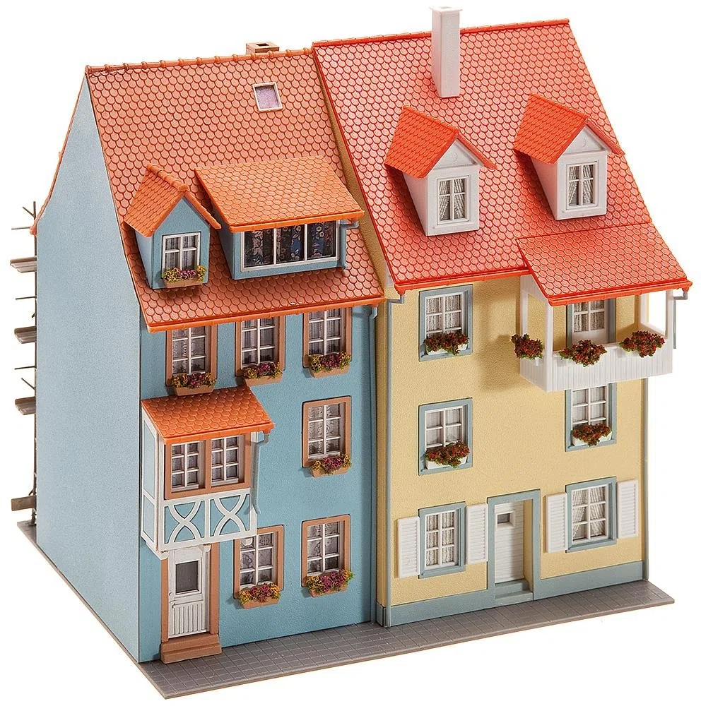 Faller - F130494 - Modélisme - Maisons Petite Ville + Echafaudage