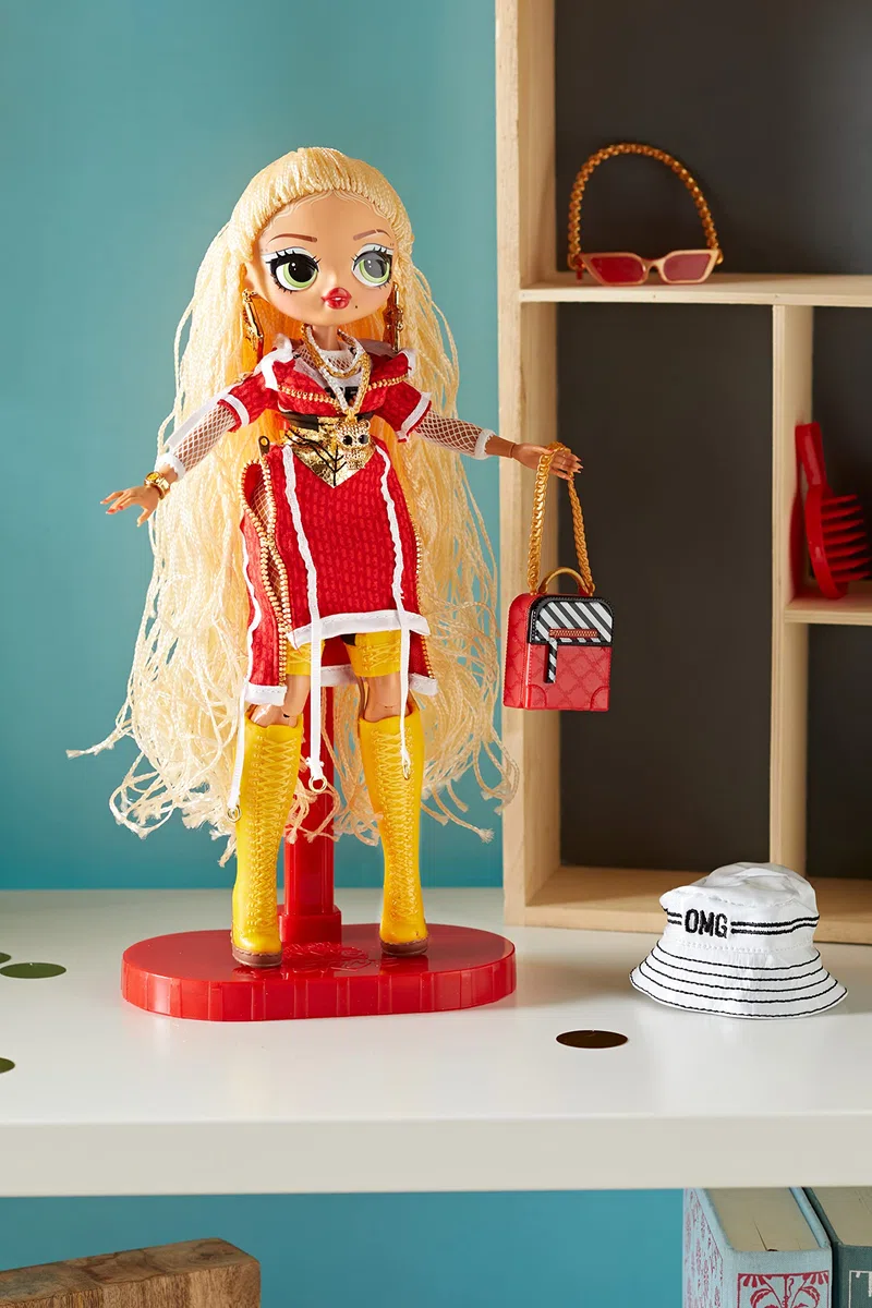 L.O.L. Surprise! OMG Fierce - Swag - Poupée Mannequin de 29 cm avec 15 Surprises Dont des Tenues de Mode, Accessoires & Socle - à Collectionner - 3 Ans +