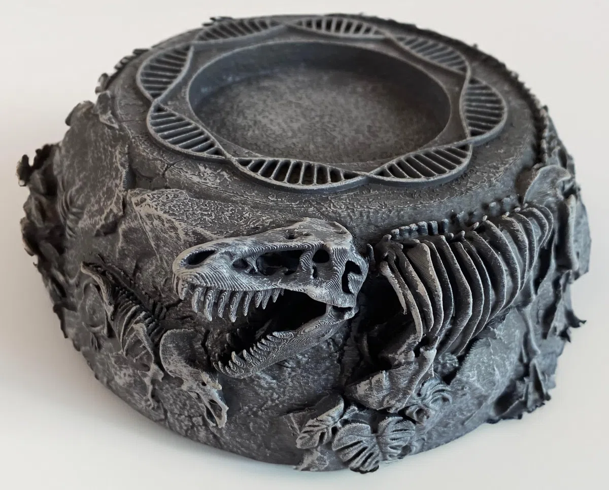 Jurassic Base Decor | Themen-Briefbeschwerer | Harzständer für Dinosaurier-Sammlerstücke | Detaillierte Skelette, DNA-Motiv & Mehr | Basis für Mücken in Bernstein und Fossil Sammlerstücke |_AB