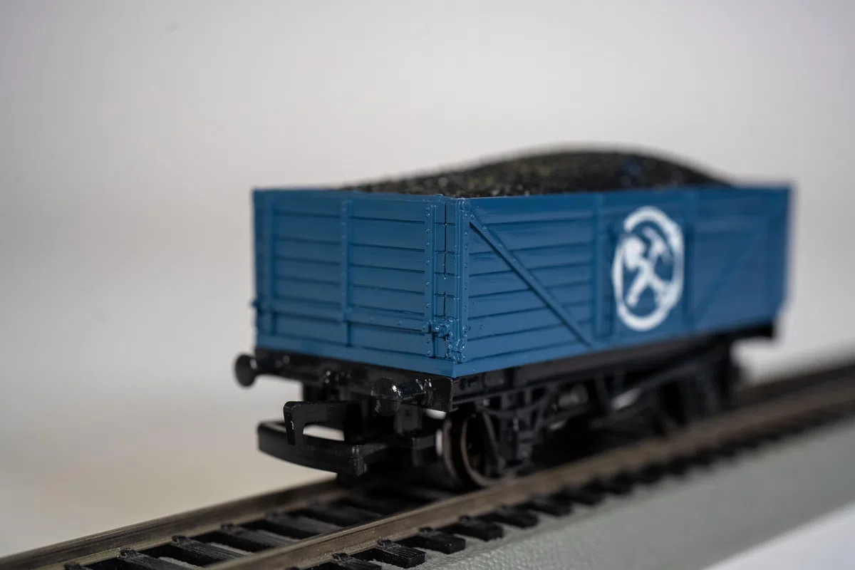 Thomas & Friends Chariot minier avec chargement Bleu Échelle HO