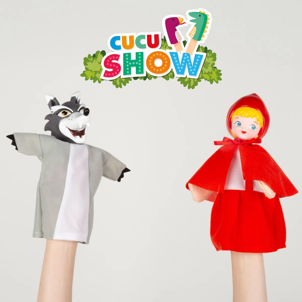 COLORBABY Cucu Show 39170 Ensemble théâtre de marionnettes Petit Chaperon Rouge, 4 marionnettes Personnages 25 cm du Conte, matériaux Doux et sûrs, Jouets pour Enfants, pour Jouer en Groupe ou Passer