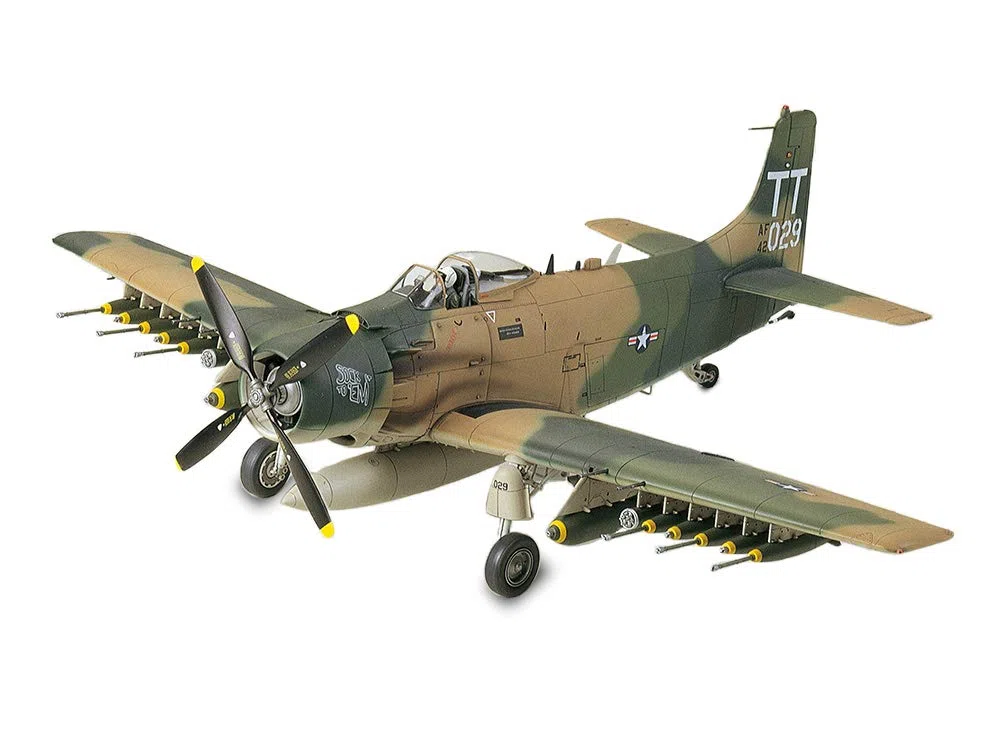 Tamiya - 61073 - A-1J Skyraider