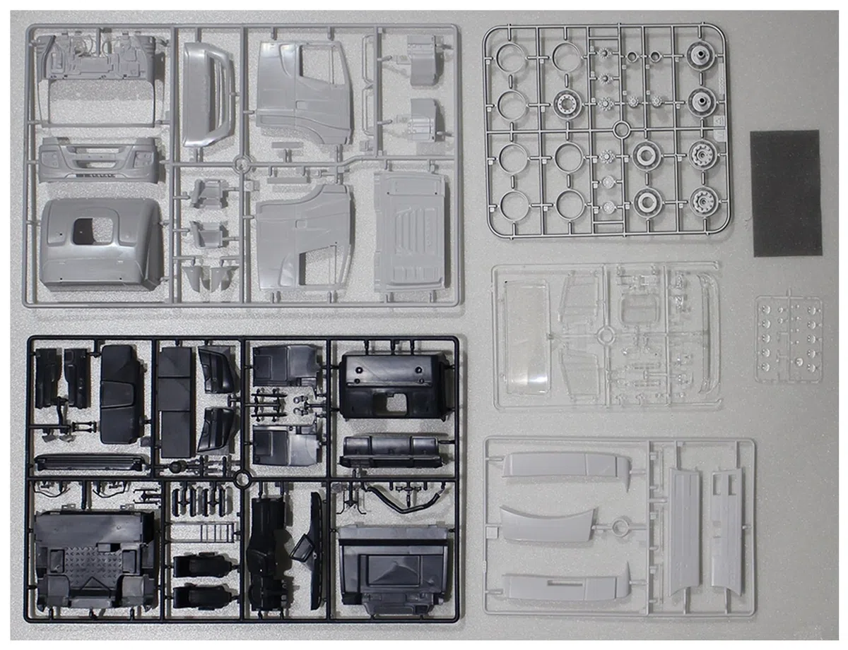 ITALERI- IVECO E5 HIWAY Abarth, I3934, Non renseigné