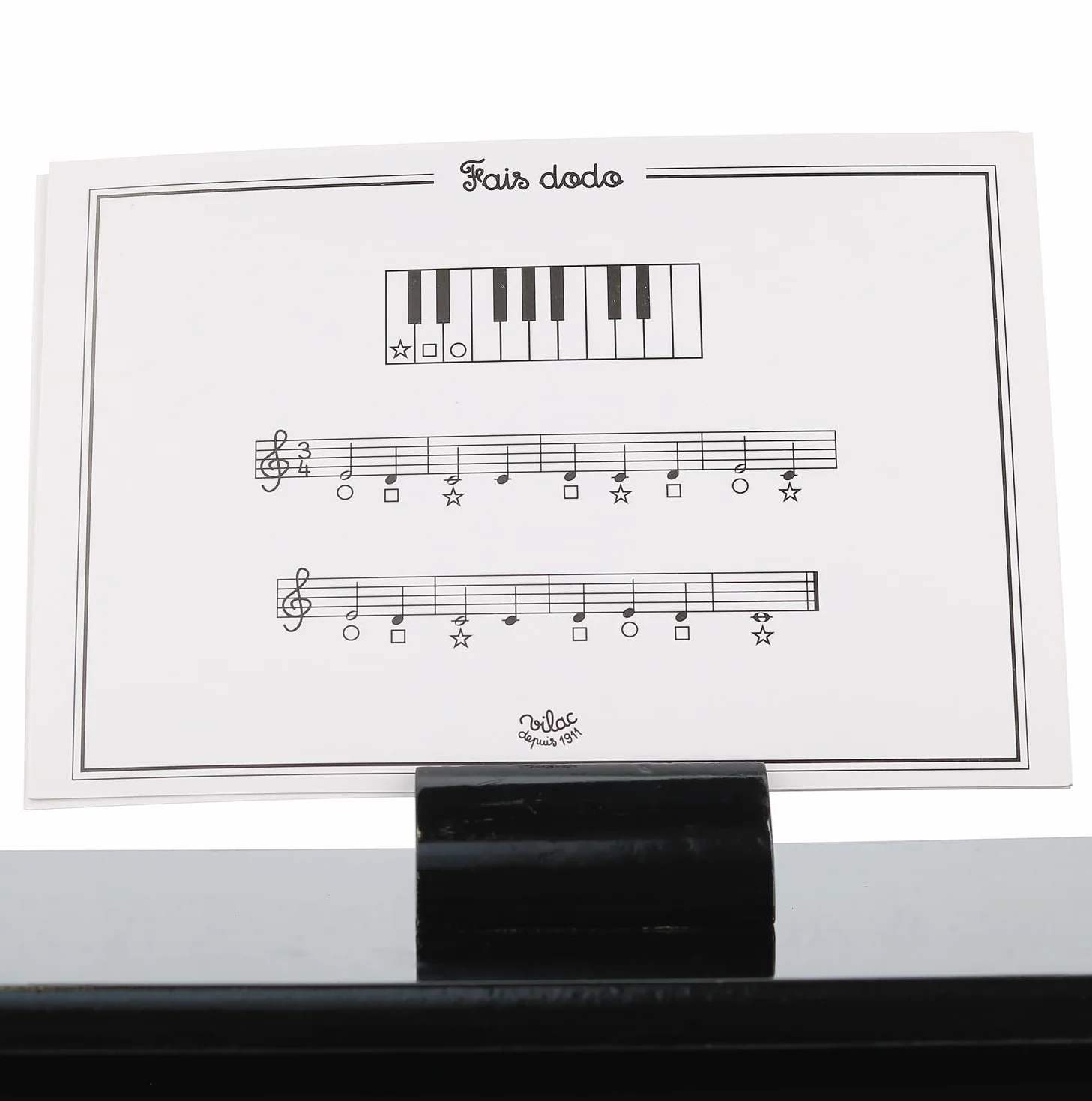 Vilac - jouet en bois - Instruments de musique - Piano Noir Avec Partitions - 8296