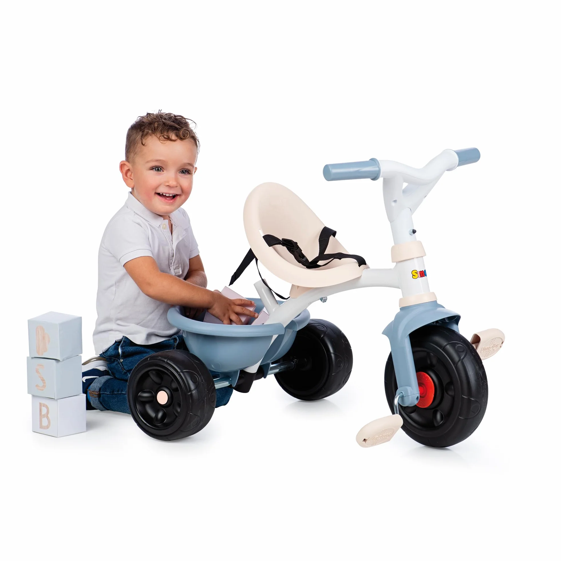 Smoby - Tricycle Be Fun Bleu - Canne Parentale Réglable Jusqu'à 95 cms et Amovible - Ceinture de Sécurité - A Partir de 15 Mois - Fabrication Espagnole