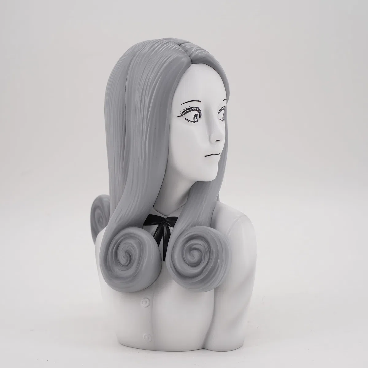 Unbox Industries Junji Ito UZUMAKI Kirie Goshima Buste en vinyle