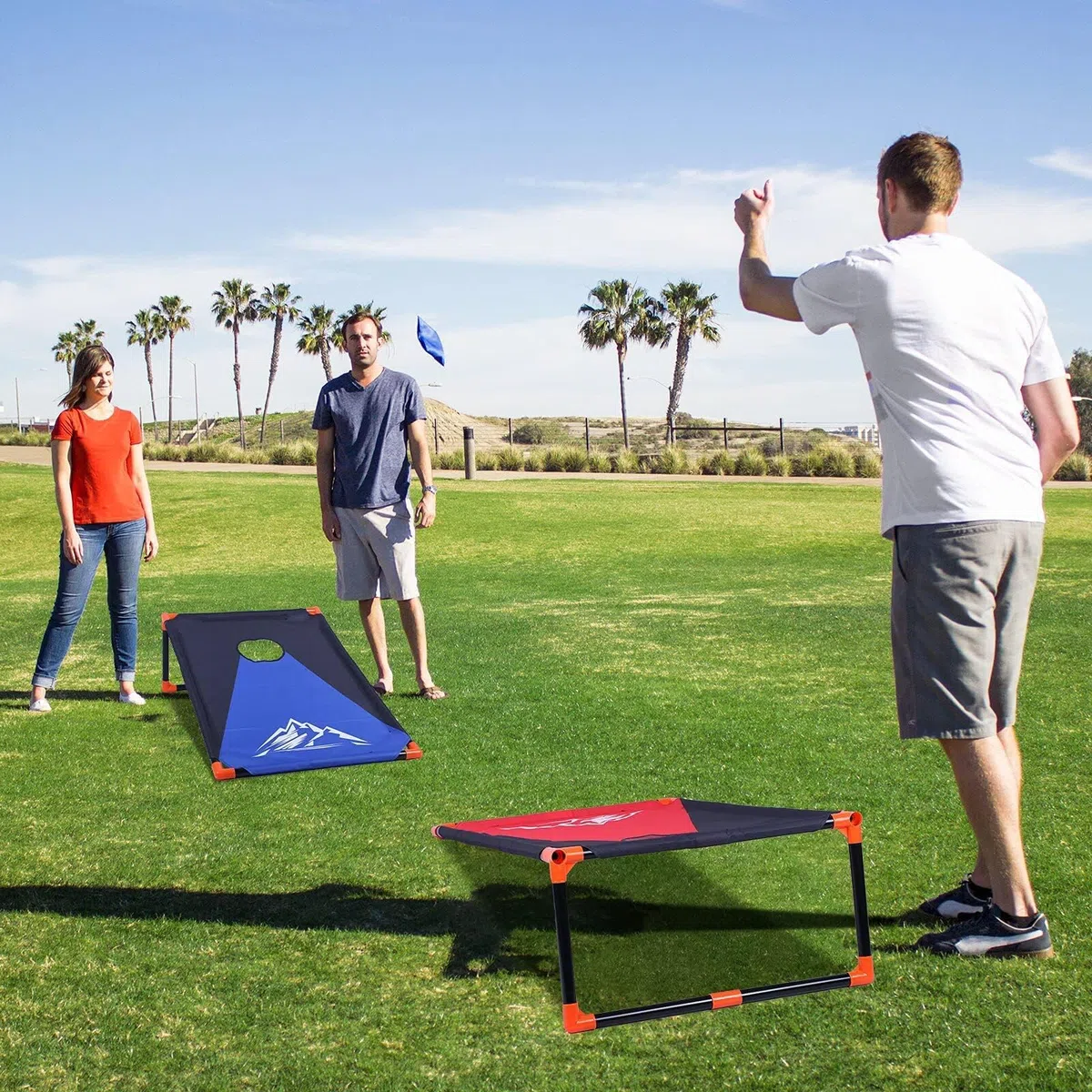 Sac Cornhole Jeux Exterieur, Portable Corn Hole Jeux pour l'extérieur avec Cadre en PVC, 8 Sacs de Haricots et Sac de Transport pour Les Le Jardin, la pelouse, Les Jeux de Plage, Le Camping