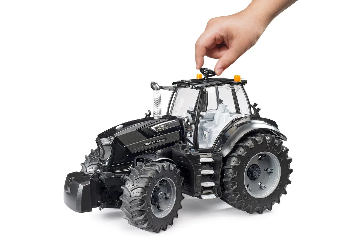Bruder 03162 - DEUTZ-FAHR 8280 TTV Warrior - 1:16 Tracteur, véhicules de Ferme, Agriculture, Jouets à partir de 3 Ans
