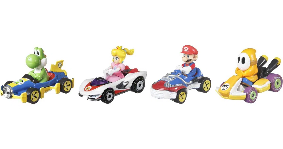 Hot Wheels Mario Kart Coffret 4 Mini-véhicules Yoshi, Peach, Mario et Maskass échelle 1:64, inspiré par Les Voitures du Jeu, Jouet pour Enfant, GWB38