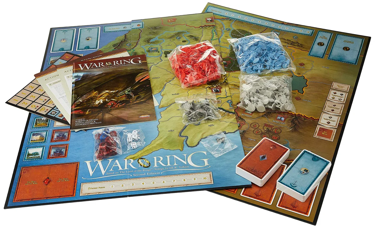 Ares Games War of the Ring 2e édition Jeu de société de figurines à partir de 14 ans 2 à 4 joueurs 120 minutes de temps de jeu ou plus