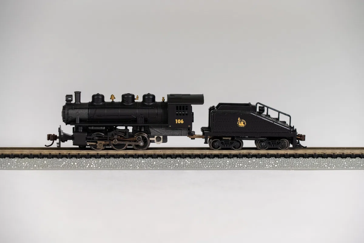 Bachmann Industries USRA 0-6-0 Locomotive avec Interrupteur et tendeur – Central New Jersey (échelle N)