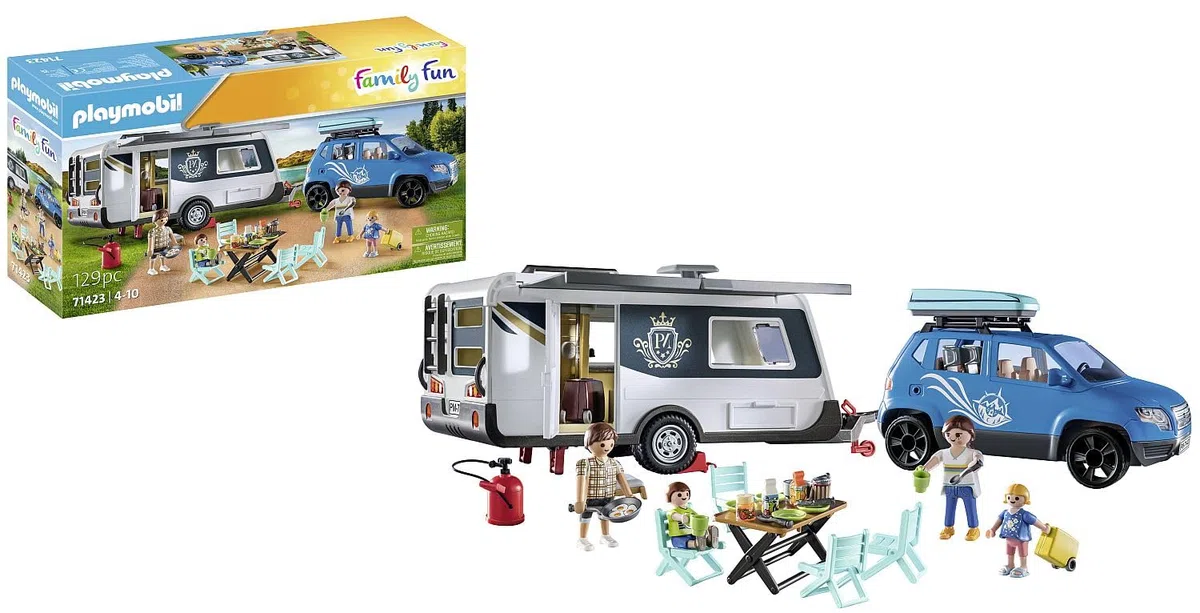 Playmobil 71423 Famille avec Voiture et Caravane - Family Fun - Camping en Nature en Famille - Comprend Quatre Personnages, Une Voiture décapotable avec Coffre Amovible et Une Caravane - Dès 4 Ans