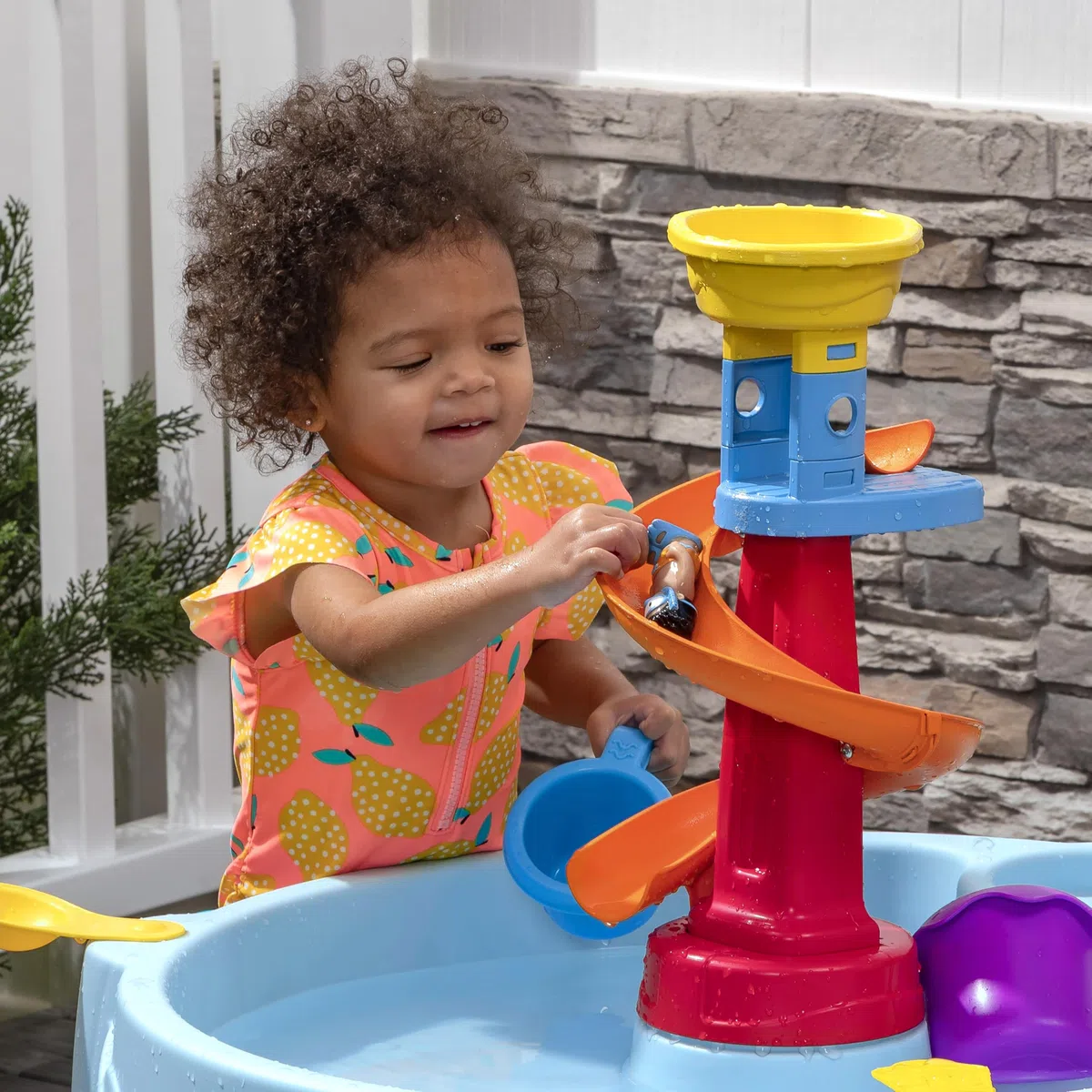 Step2 Spiral Slide Table d'eau avec 13 Accessoires | Table De Jeu Enfant A Eau | Table D'Activité pour Le Jardin en Bleu Et Rouge