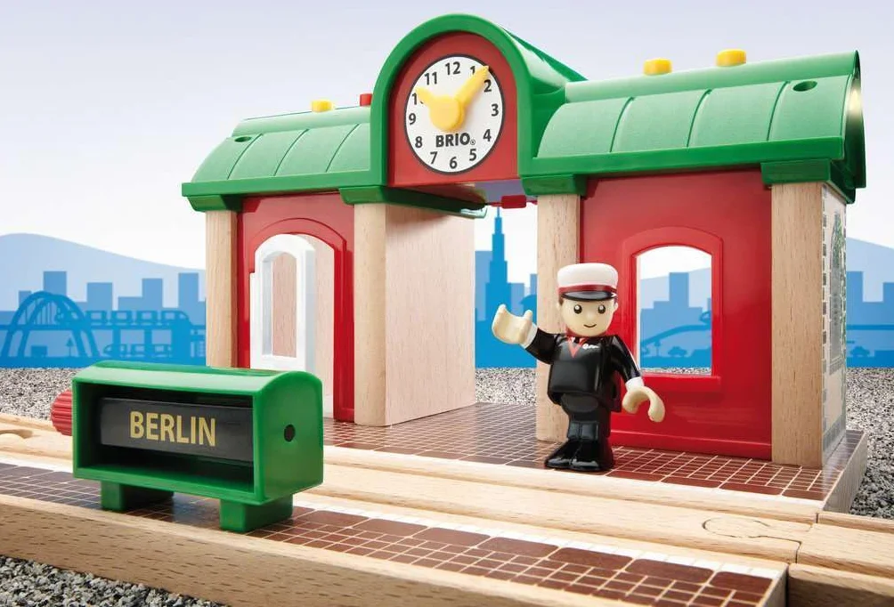 BRIO World - 33578 - Gare Principale à Enregistreur Vocal - Accessoire pour Circuit de Train en Bois - Fonction Son et lumière - Jouet Mixte à partir de 3 Ans