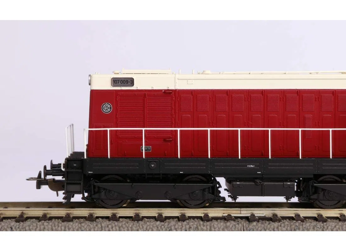 Piko 52420 Loc diesel BR 107