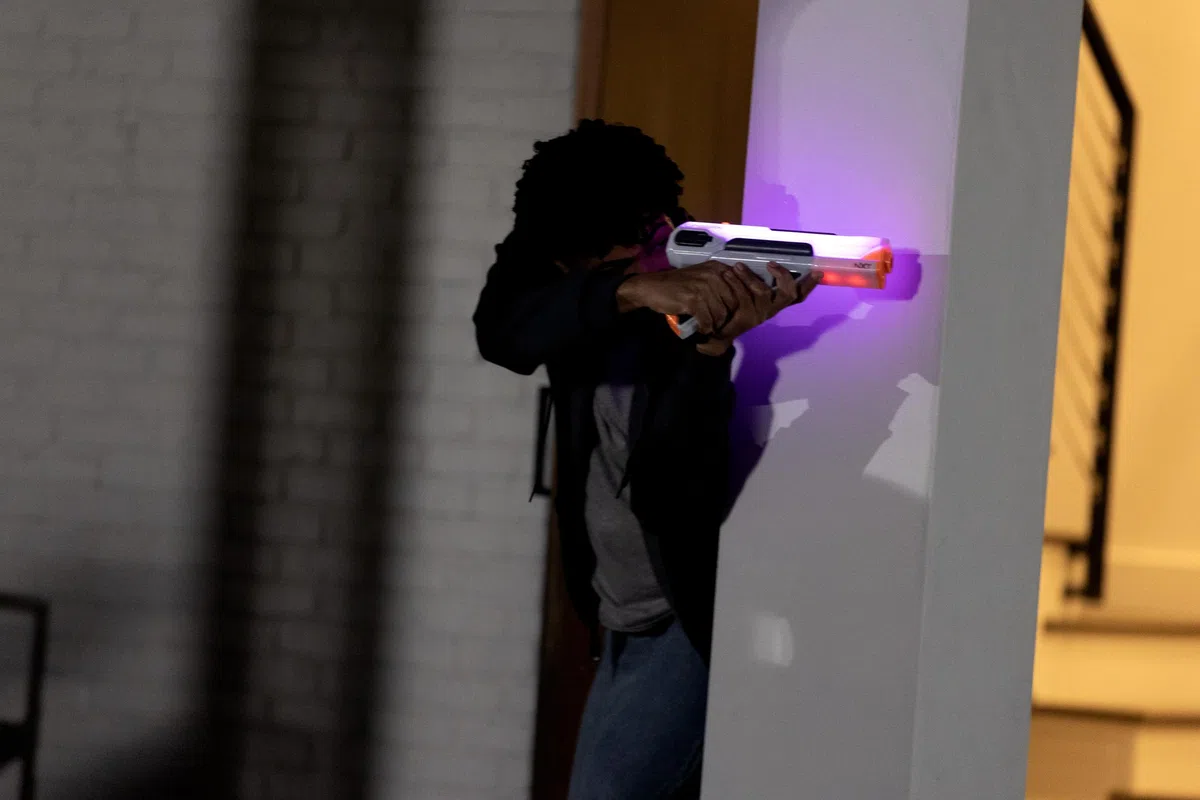 LaserX Ultra NXT Blasters à Piles, système avancé d'étiquette Laser Domestique conçu pour Le Jeu interactif, Comprend Deux Blasters High-Tech, pour Jeux Laser tag, Compatible avec Tous Les systèmes