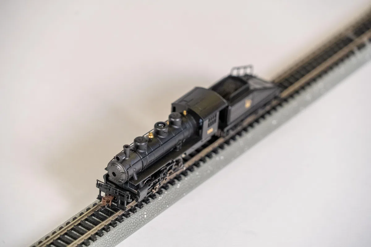 Bachmann Industries USRA 0-6-0 Locomotive avec Interrupteur et tendeur – Central New Jersey (échelle N)