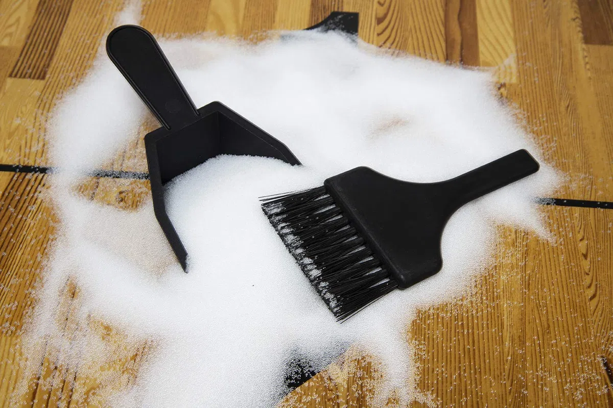 Sable de palets – Cire pour Tableau de palets avec Mini Pelle à poussière et Mini Brosse, 2 boîtes (2 x 36 g)