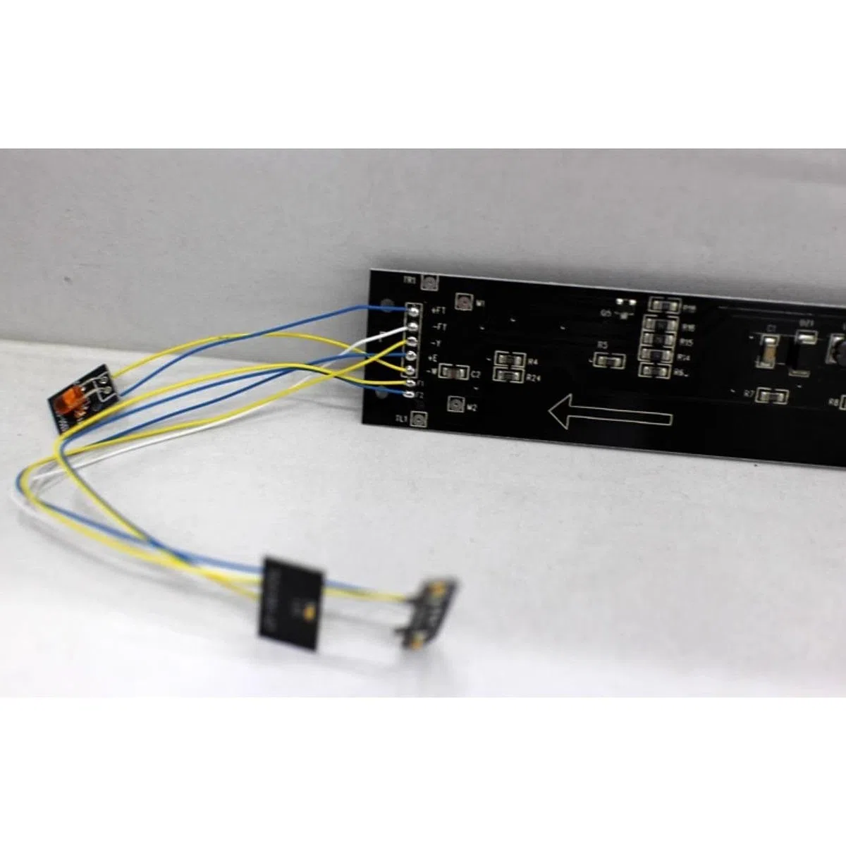 Baoblaze Circuit Imprimé Professionnel pour Trains Ho à L'échelle Ho 1/87 avec Effets Lumineux et Sonores