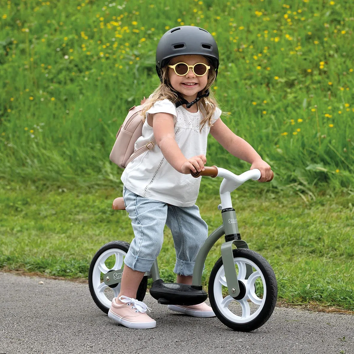 Smoby - Draisienne Confort - Roues Silencieuses - Facile à Manier - Repose-Pieds + Béquille Intégrée - Selle Réglable - A Partir de 2 Ans