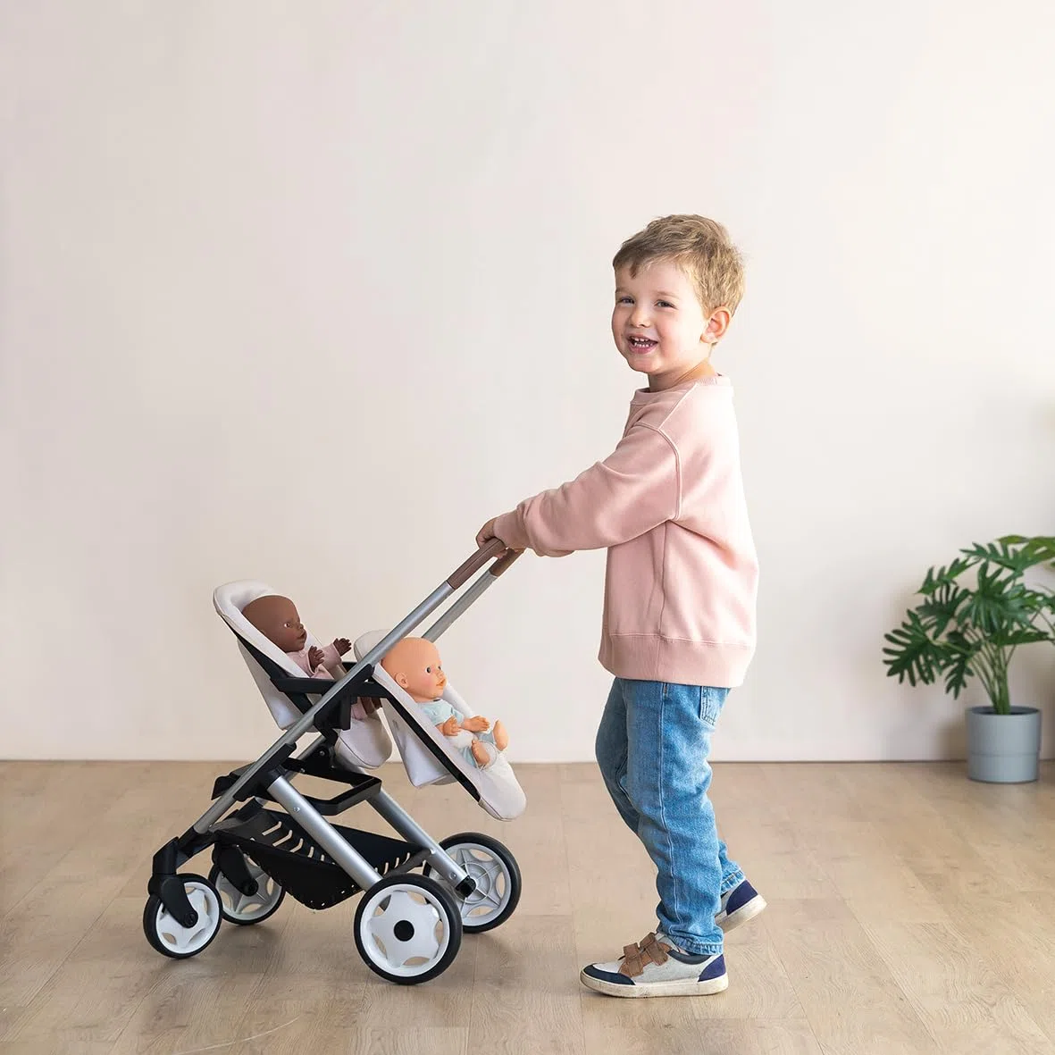 Smoby - Maxi-Cosi - Poussette Jumeaux Beige - Jouet d'Imitation - Balader 2 Poupons Jusqu'à 42 cms - Roues Silencieuses et Multidirectionnelles - A Partir de 3 Ans - Fabrication Espagnole