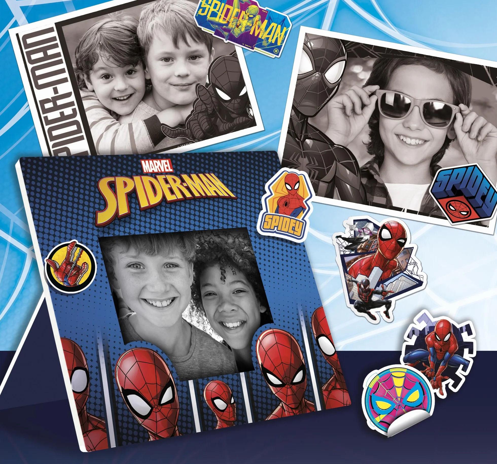Lisciani - SPIDER- MAN Print CAM - Appareil Photo Instantané - HiTech Educatif - Ecran Couleur 4 Pouces - Double Caméra pour Selfie - Vidéo - 180 Photos - Cadres et Autocollants - Dès 5 ans