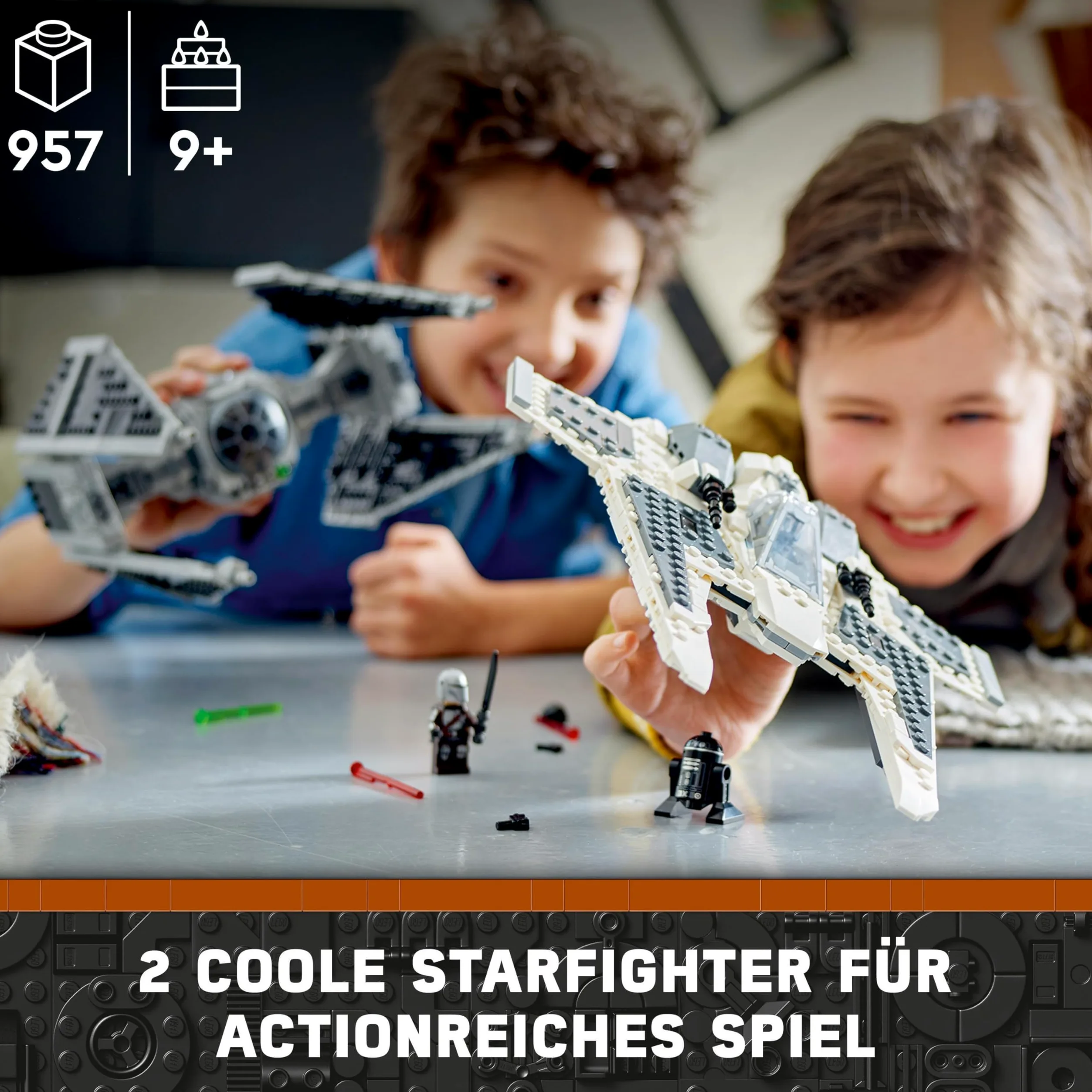 LEGO Star Wars Le Chasseur Fang Mandalorien Contre Le TIE Interceptor - Jeu de Construction de Vaisseaux Spatiaux pour Enfants avec 3 Minifigurines, Figurine Droïde et Sabre Noir - Idée Cadeau 75348