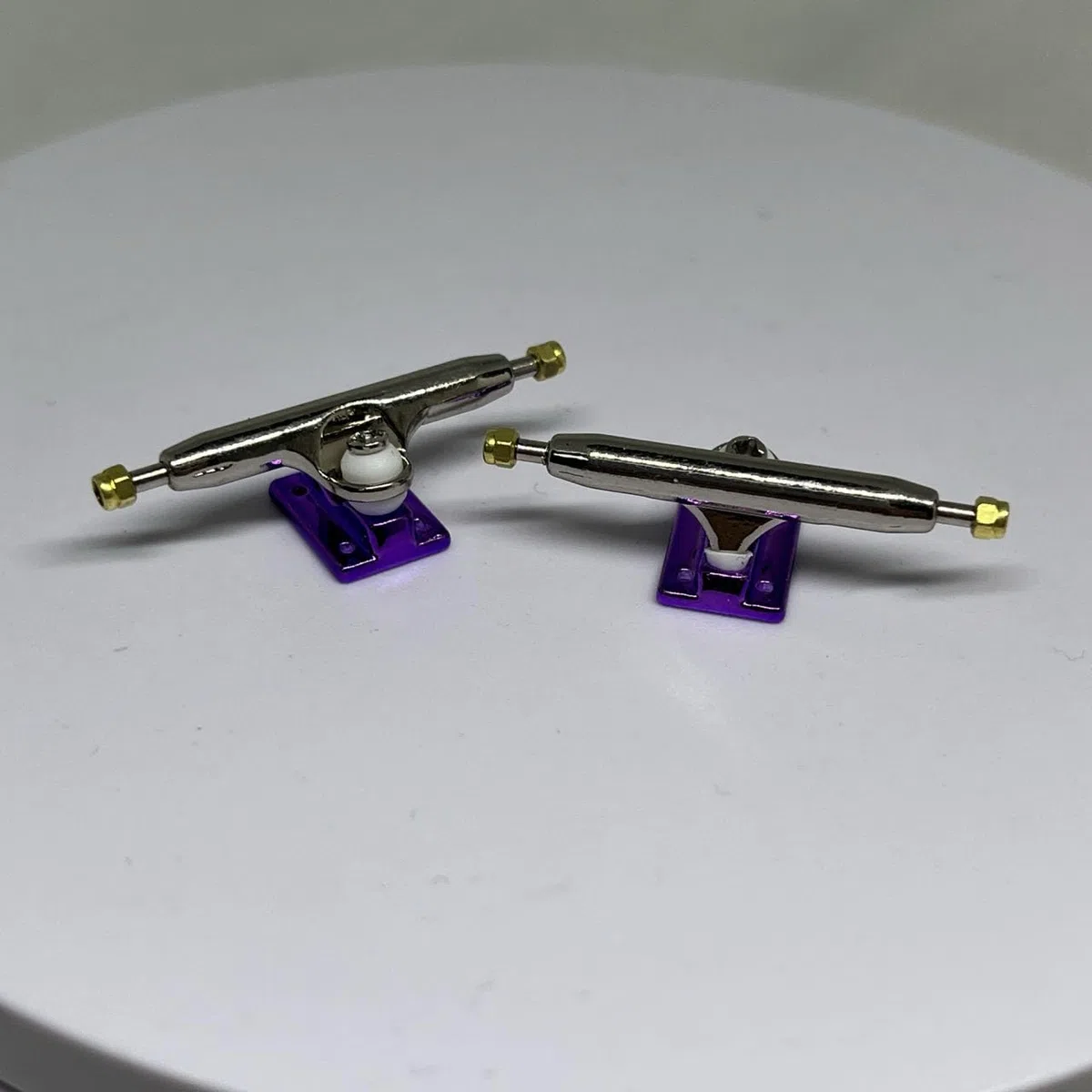Op3ra Pro Touche complète 34 x 96 mm en bois d'érable 5 plis faite à la main, plateau de qualité supérieure, impression UV, essieux simples et 5 roues à roulement en uréthane, bagues de rechange
