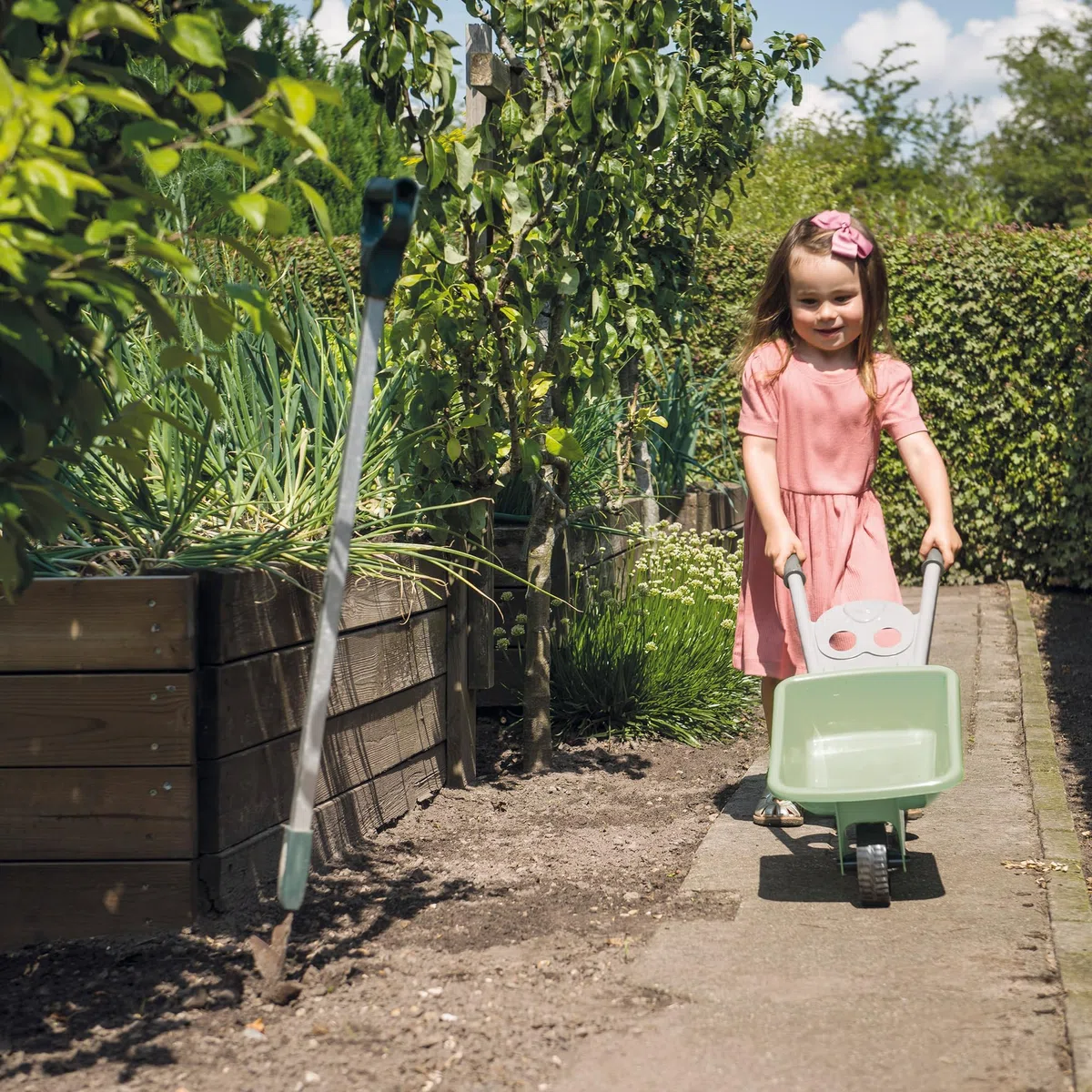 Dantoy - Green Garden - Wheelbarrow Set (4723)